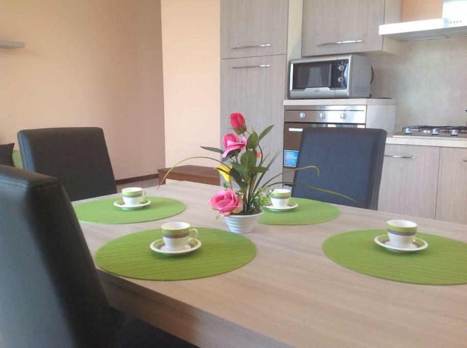 New Apartment Lake 10 Варена Екстериор снимка